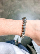 Load image into Gallery viewer, Laminin Beaded Bracelet
