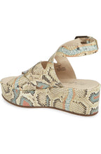Load image into Gallery viewer, Matisse Runaway Sandal
